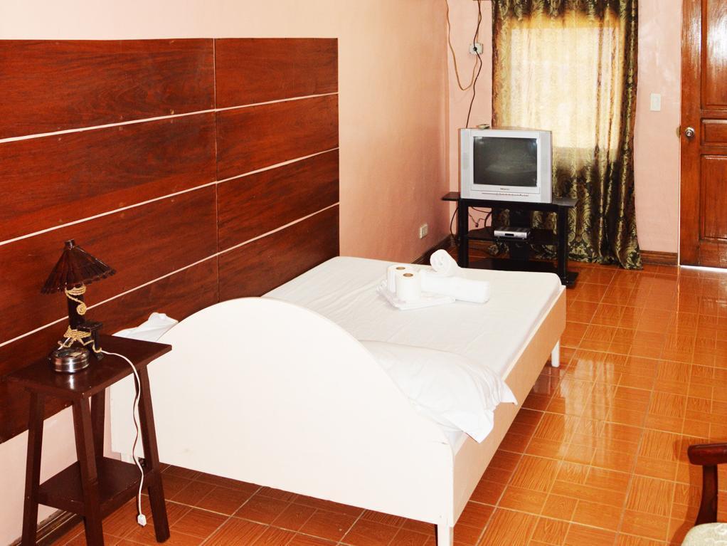 Viking Resort Olongapo Εξωτερικό φωτογραφία